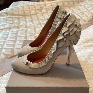 Badgley Mischa Tai Pump in Ice Gray